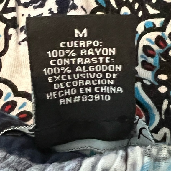 RXB Sleeveless V-Neck Blouse - Picture 4 of 6